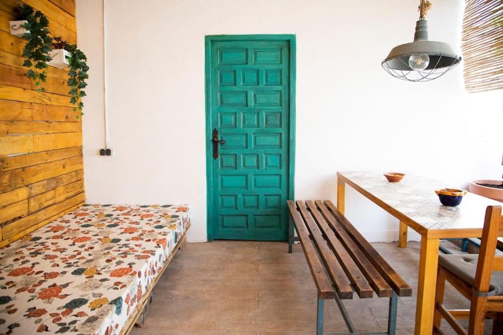 Apartamento Con Terraza Y Barbacoa 파테르나 외부 사진