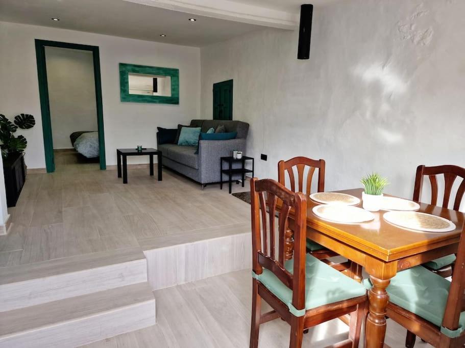 Apartamento Con Terraza Y Barbacoa 파테르나 외부 사진